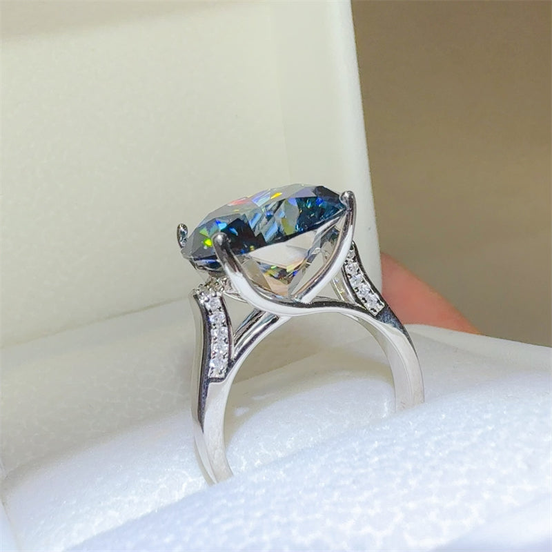 925 Sterling Silver Moissanite Ring